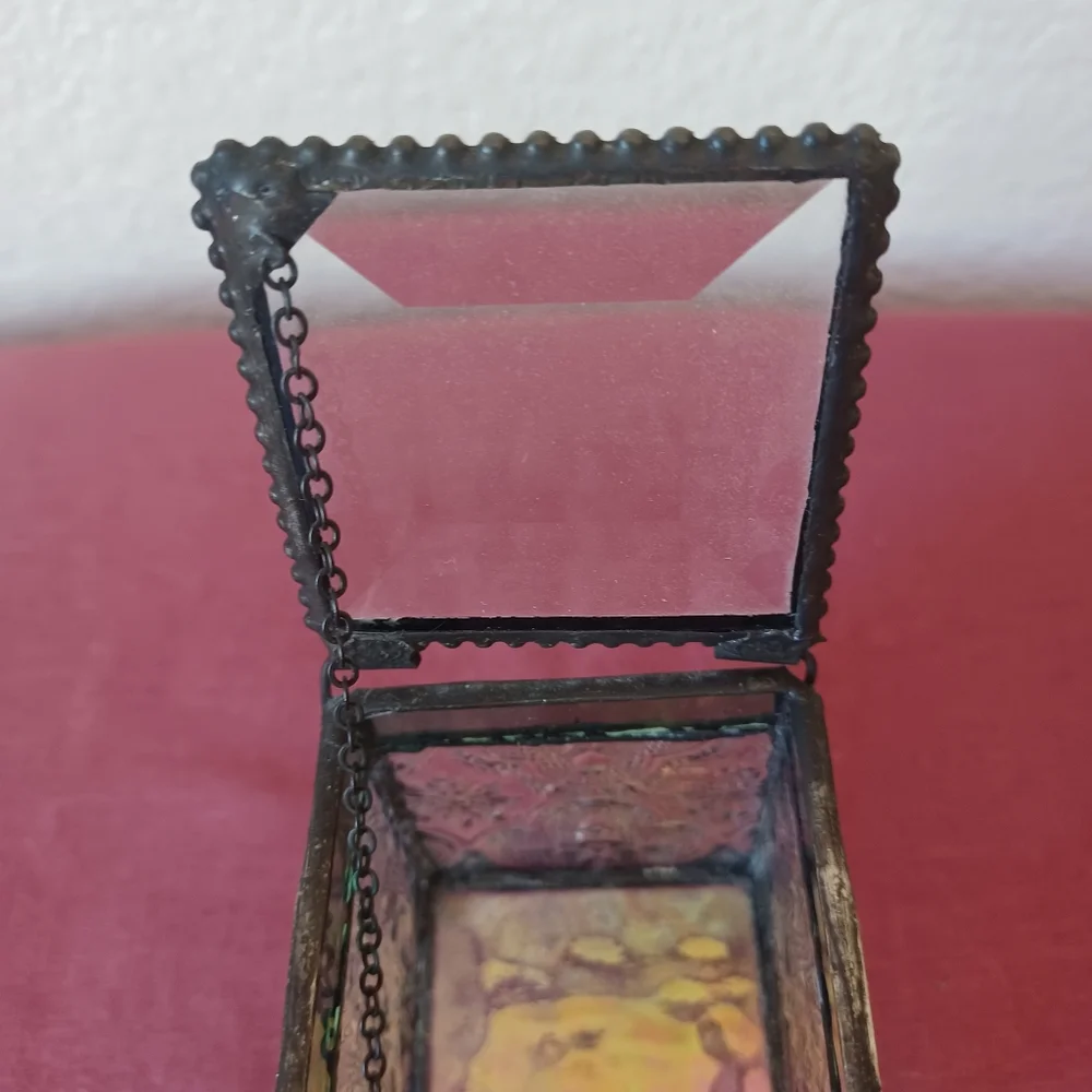 J Devlin Jewelry Keepsake Trinket Box Glass & Metal Friends Charm Vintage 2000